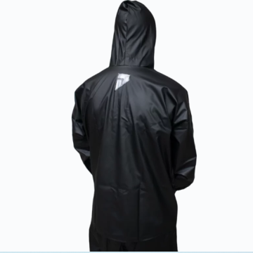 Conjunto PVC combate com capuz Pioneira